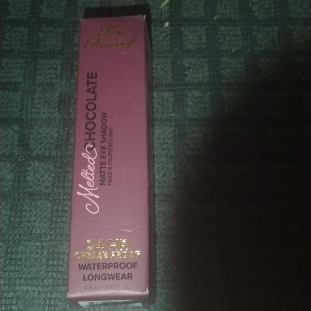 Two-faced melted chocolate matte eyeshadow